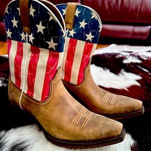 WOMANS cowgirl boots